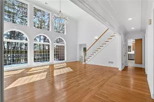 1090 Abingdon Ln, Alpharetta, GA 30022 - Photo 16