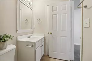 2259 Landing Ridge Dr, Duluth, GA 30097 - Photo 36