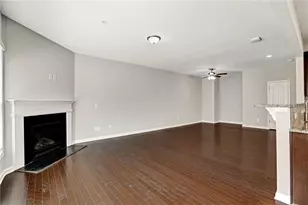 1237 Foxcroft Ln E, Cumming, GA 30041 - Photo 10