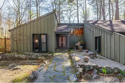 4917 Mountclaire Road, Tucker, GA 30087 - Photo 8