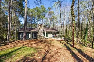 4917 Mountclaire Rd, Smoke Rise, GA 30087 - Photo 4