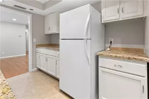 6851 Roswell Rd, Atlanta, GA 30328 - Photo 14
