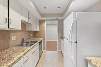 6851 Roswell Road #O28, Atlanta, GA 30328 - Photo 12