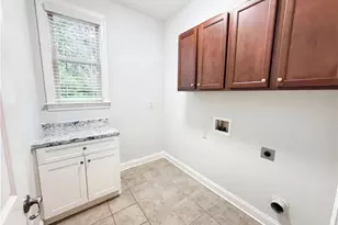 4030 Manor Pl Dr, Roswell, GA 30075 - Photo 14