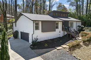 3165 Brookview Dr, Marietta, GA 30068 - Photo 2