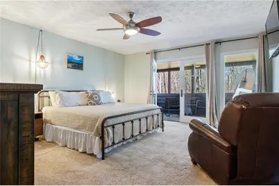 3828 Memorial Parkway NW, Kennesaw, GA 30152 - Photo 8