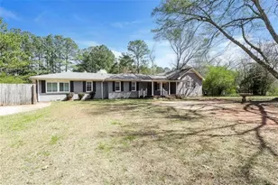 325 Longview Rd, Fayetteville, GA 30214 - Photo 1