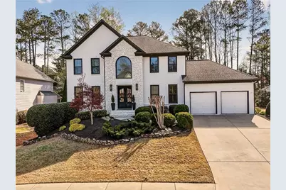 813 Hillcrest Lane, Woodstock, GA 30189 - Photo 1