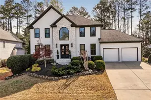 813 Hillcrest Ln, Woodstock, GA 30189 - Photo 1