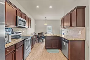 325 Horizon Trace, Loganville, GA 30052 - Photo 8