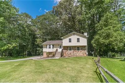 2645 Holly Berry Trail, Snellville, GA 30039 - Photo 2