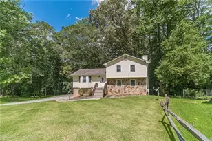 2645 Holly Berry Trail, Snellville, GA 30039 - Photo 2