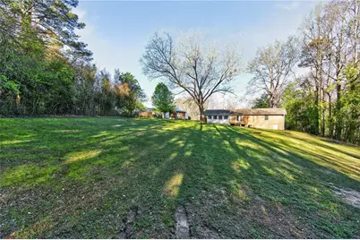 4031 Chestnut Drive, Flowery Branch, GA 30542 - Photo 32