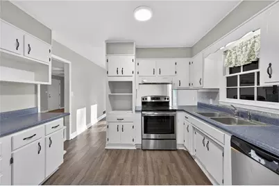 4031 Chestnut Drive, Flowery Branch, GA 30542 - Photo 10