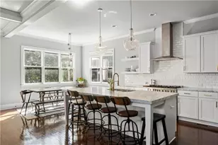 2107 Oakview Rd SE, Atlanta, GA 30317 - Photo 2