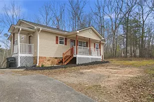 253 Jennifer Ct, Dahlonega, GA 30533 - Photo 2