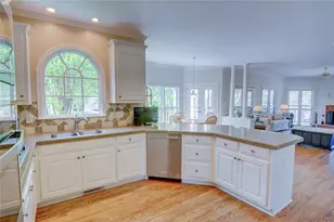 4020 Royal Pennon Ct NW, Peachtree Corners, GA 30092 - Photo 12