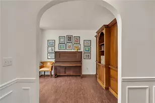 9745 Laguna Pl, Gainesville, GA 30506 - Photo 10