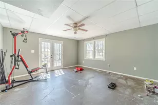 1086 Oak Rd SW, Lilburn, GA 30047 - Photo 36