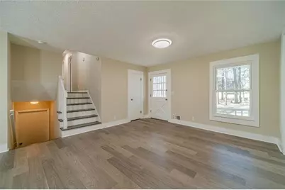 1086 Oak Road SW, Lilburn, GA 30047 - Photo 10