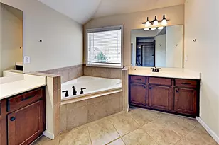 1091 Forest Creek Dr, Canton, GA 30115 - Photo 8