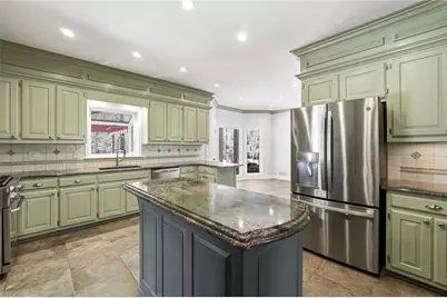 7300 Chattahoochee Bluff Drive, Atlanta, GA 30350 - Photo 6