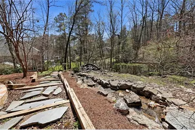 7300 Chattahoochee Bluff Drive, Atlanta, GA 30350 - Photo 22