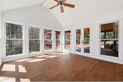 7300 Chattahoochee Bluff Drive, Atlanta, GA 30350 - Photo 10