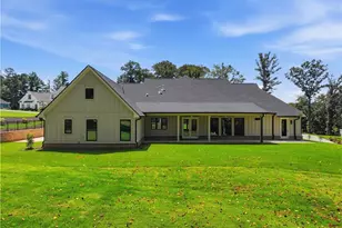 1254 Mulberry, Commerce, GA 30530 - Photo 4