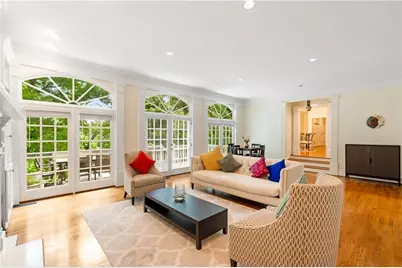 345 W Berwicke Common NE, Atlanta, GA 30342 - Photo 14