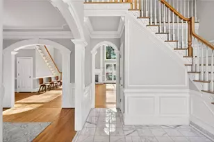 235 Summerhouse Ln, Sandy Springs, GA 30350 - Photo 8