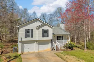 910 Ivy Hills Cir, Mount Airy, GA 30563 - Photo 2