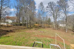 910 Ivy Hills Cir, Mount Airy, GA 30563 - Photo 16