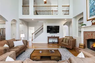 3926 Thompson Lake Dr, Buford, GA 30519 - Photo 18