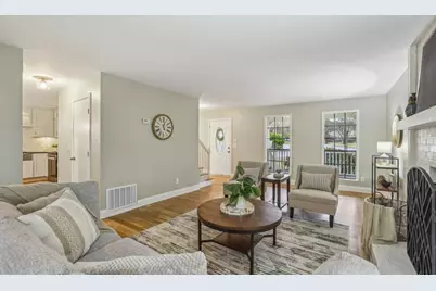 9950 Lake Forest Way, Roswell, GA 30076 - Photo 16