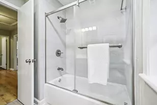 9950 Lake Forest Way, Roswell, GA 30076 - Photo 32