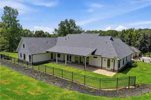 1534 Red Cedar Rd, Commerce, GA 30530 - Photo 4