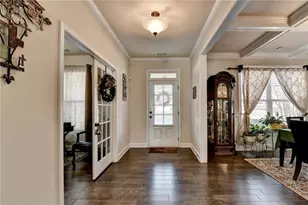 530 Thomas Dr, Loganville, GA 30052 - Photo 4