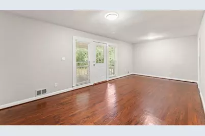 2352 Elmwood Circle SE, Atlanta, GA 30339 - Photo 8