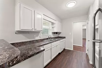 2352 Elmwood Circle SE, Atlanta, GA 30339 - Photo 8