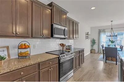 1317 Elmswood Glen Way, Lawrenceville, GA 30045 - Photo 4