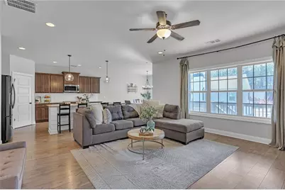 1317 Elmswood Glen Way, Lawrenceville, GA 30045 - Photo 10