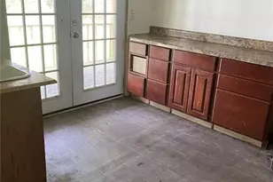 106 E Derenne Ave, Savannah, GA 31405 - Photo 28