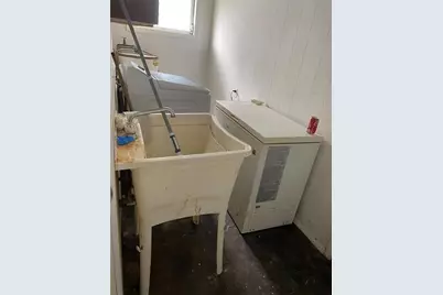 106 E Derenne Avenue, Savannah, GA 31405 - Photo 26