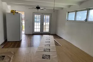 106 E Derenne Ave, Savannah, GA 31405 - Photo 10