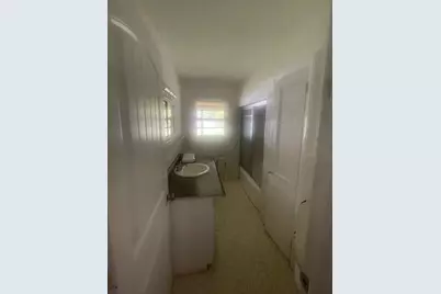 106 E Derenne Avenue, Savannah, GA 31405 - Photo 18