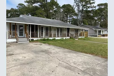 106 E Derenne Avenue, Savannah, GA 31405 - Photo 1