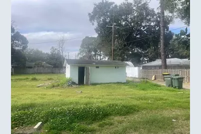 106 E Derenne Avenue, Savannah, GA 31405 - Photo 6