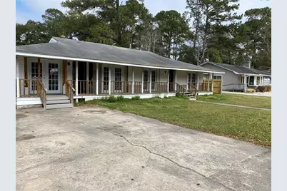 106 E Derenne Avenue, Savannah, GA 31405 - Photo 1
