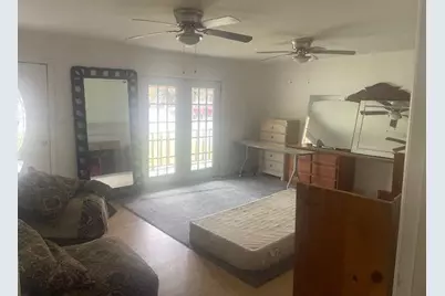 106 E Derenne Avenue, Savannah, GA 31405 - Photo 38